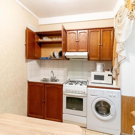 Kvartirkoff Na Volodymyra Ivasiuka 19A Kiev Bagian luar foto