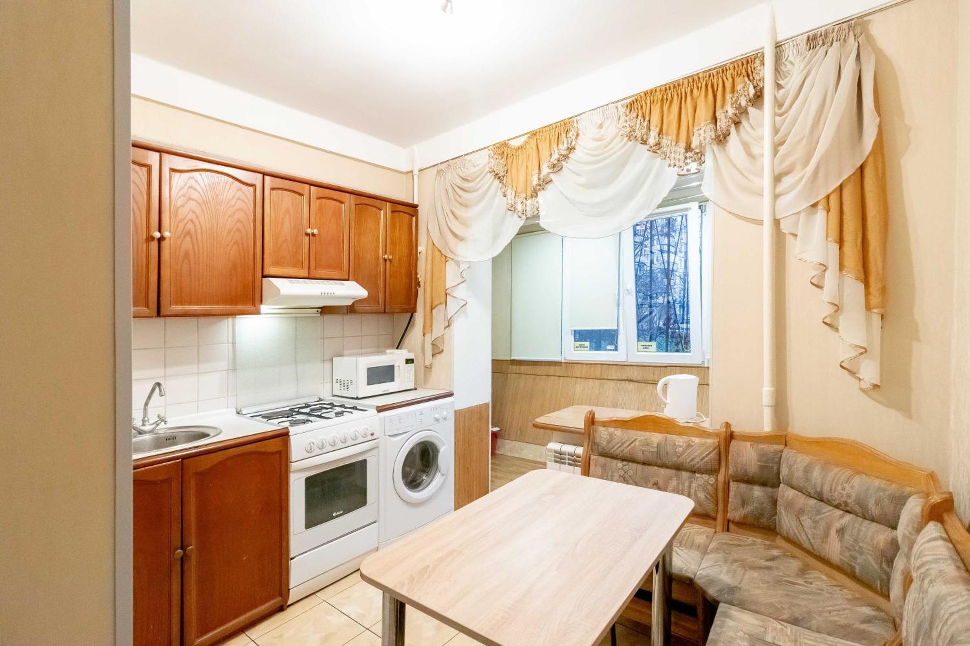 Kvartirkoff Na Volodymyra Ivasiuka 19A Kiev Bagian luar foto